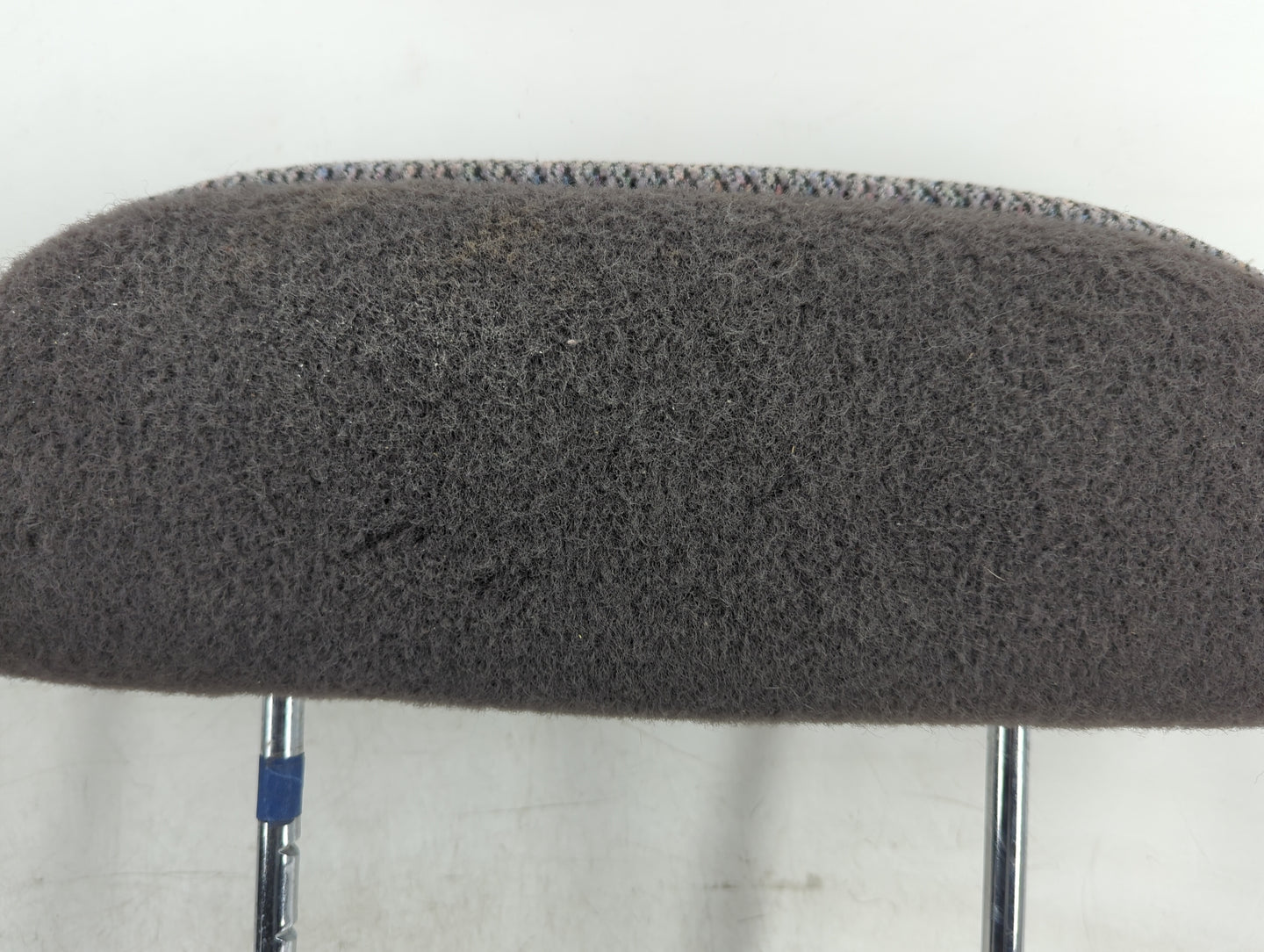 2000-2003 Dodge Durango Headrest Head Rest Front Driver Passenger Seat Fits Fits 2000 2001 2002 2003 OEM Used Auto Parts - O