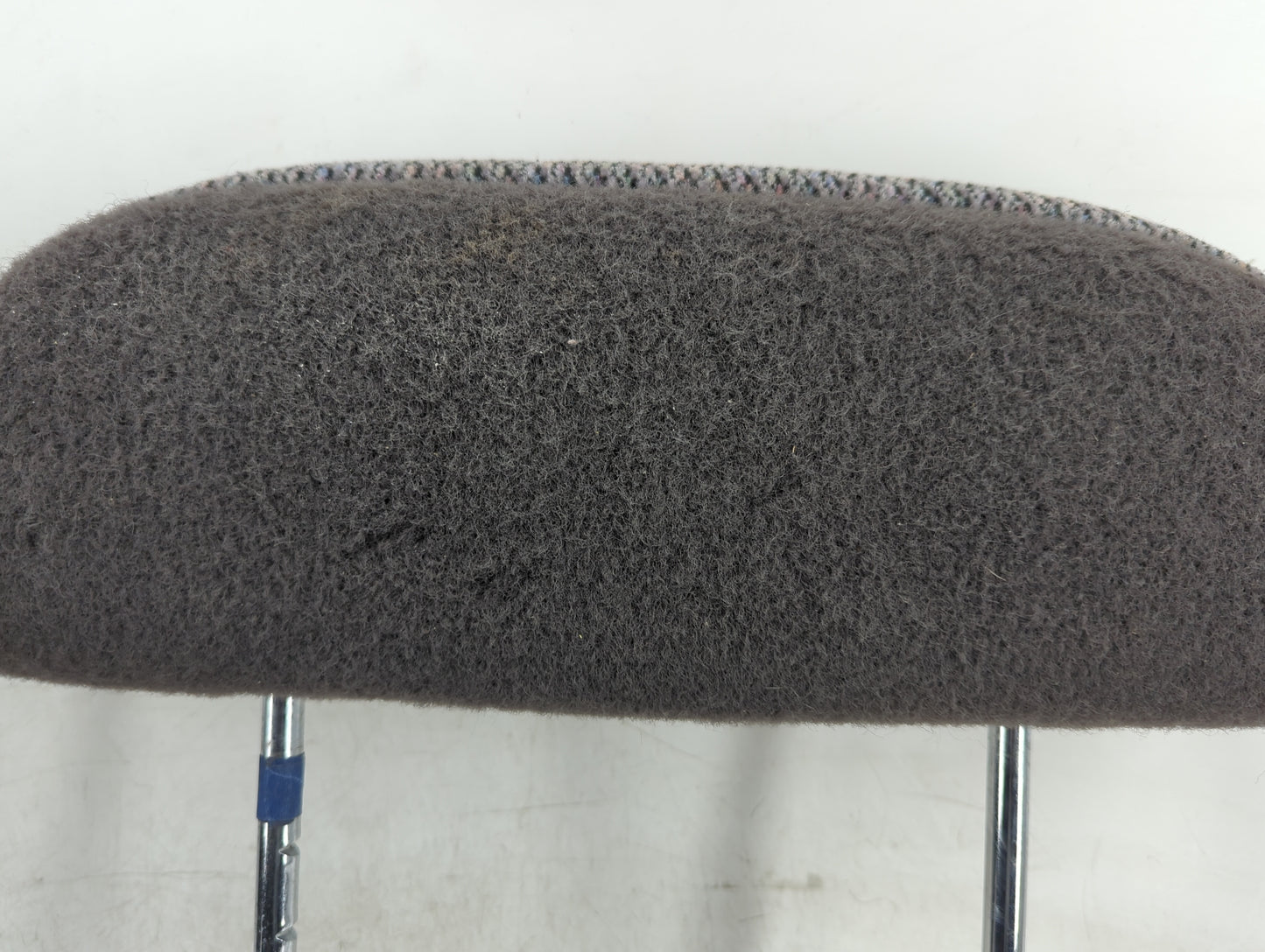 2000-2003 Dodge Durango Headrest Head Rest Front Driver Passenger Seat Fits Fits 2000 2001 2002 2003 OEM Used Auto Parts - O