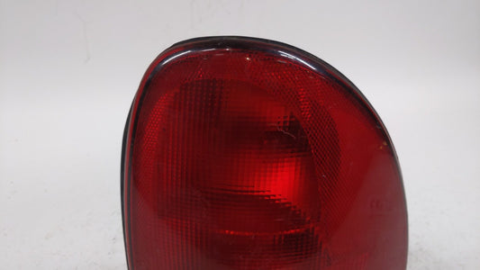 1998-2003 Dodge Durango Tail Light Assembly Passenger Right OEM P/N:4576362 Fits Fits 1996 1997 1998 1999 2000 2001 2002 2003 OEM Used Auto Parts
