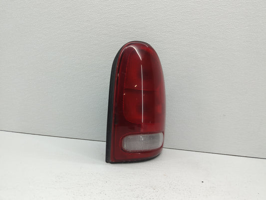 1998-2003 Dodge Durango Tail Light Assembly Passenger Right OEM P/N:4576362 Fits Fits 1996 1997 1998 1999 2000 2001 2002 200