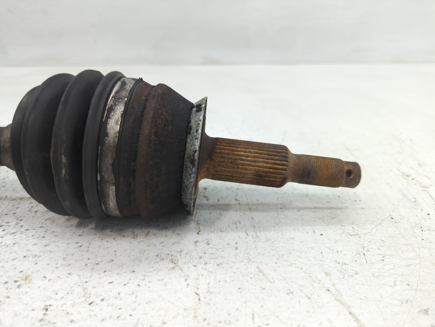 2000-2001 Dodge Durango Axle Shaft Front Driver Cv C/v - Oemusedautoparts1.com