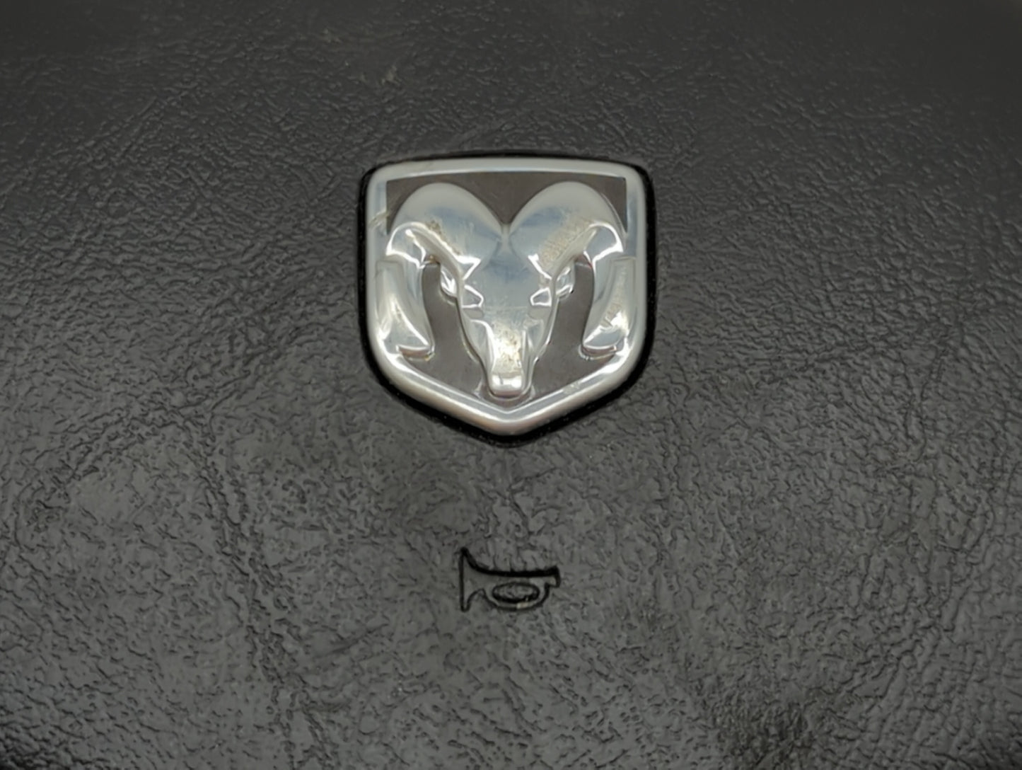2000 Dodge Neon Air Bag Driver Left Steering Wheel Mounted P/N:BAM-PT1-1008 Fits OEM Used Auto Parts - Oemusedautoparts1.com