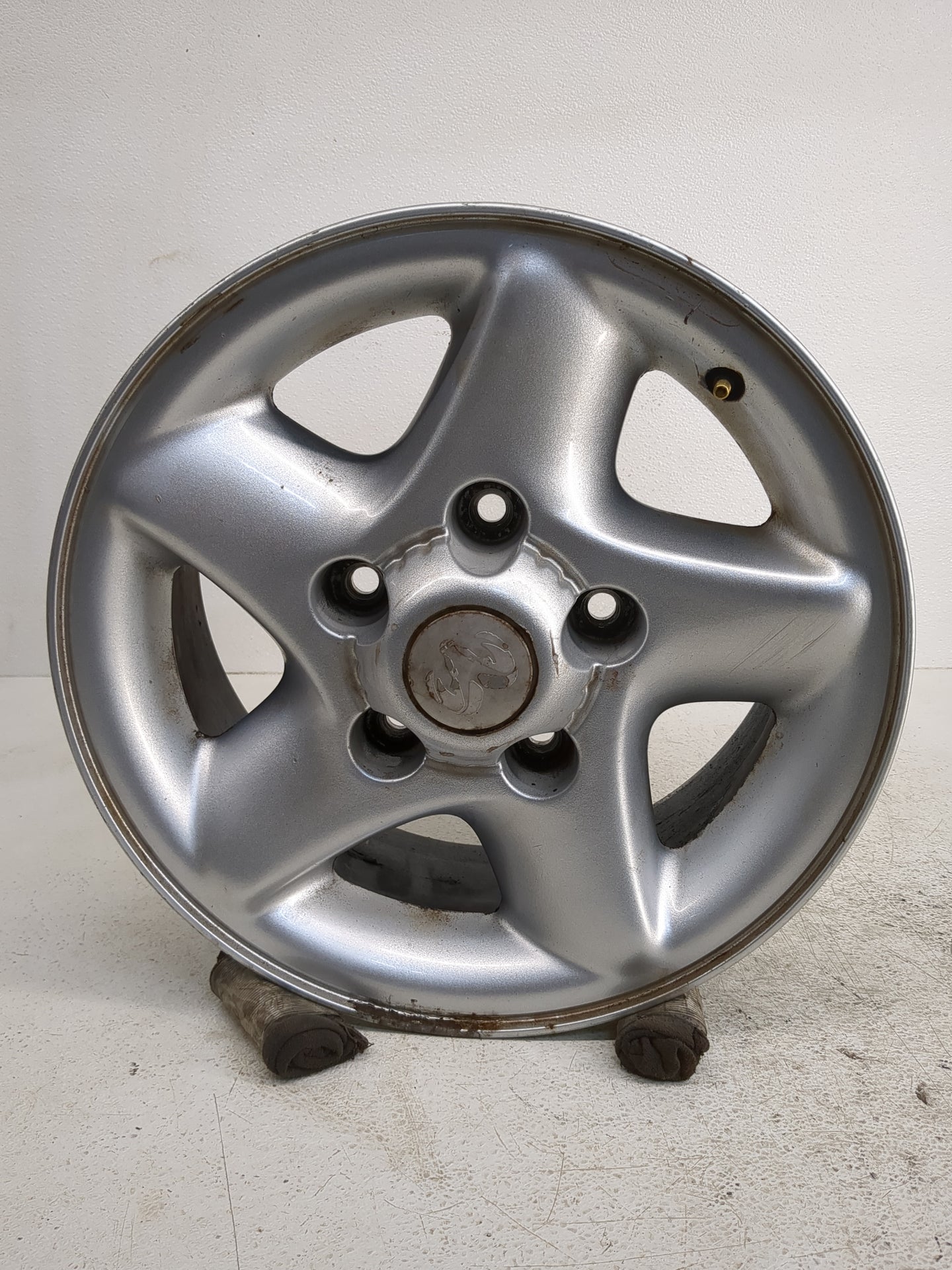 1994-2001 Dodge Ram 1500 Oem Wheel Rim - Oemusedautoparts1.com