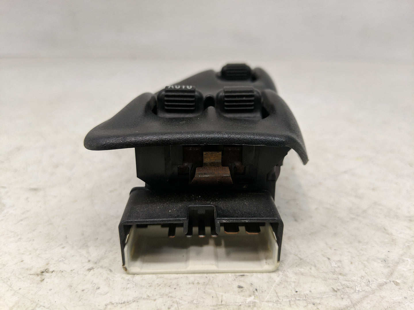 2000-2001 Dodge Ram 1500 Master Power Window Switch Replacement Driver Side Left P/N:30505-1 Fits Fits 2000 2001 2002 OEM Us