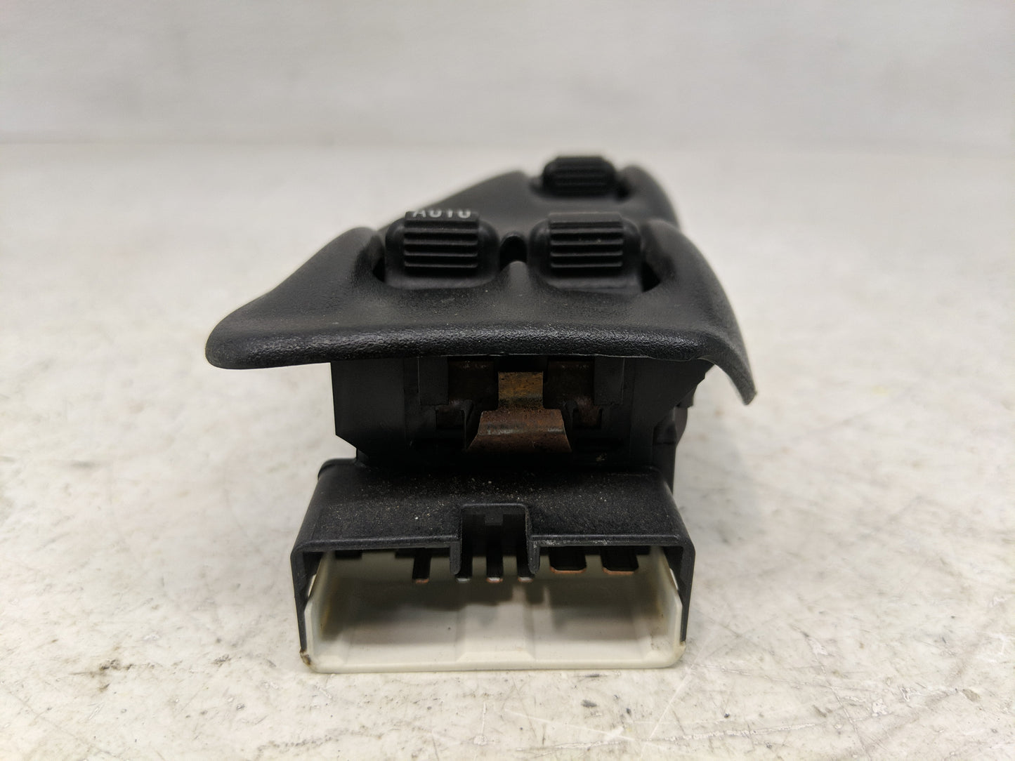 2000-2001 Dodge Ram 1500 Master Power Window Switch Replacement Driver Side Left P/N:30505-1 Fits Fits 2000 2001 2002 OEM Us