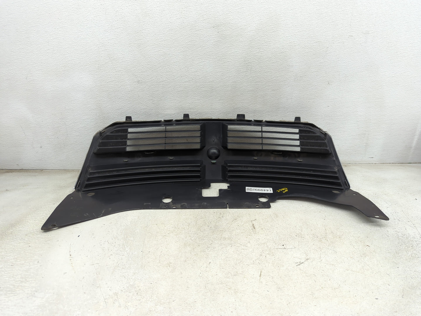 1994-2001 Dodge Ram 1500 Front Grille Bumper Not Included - Oemusedautoparts1.com
