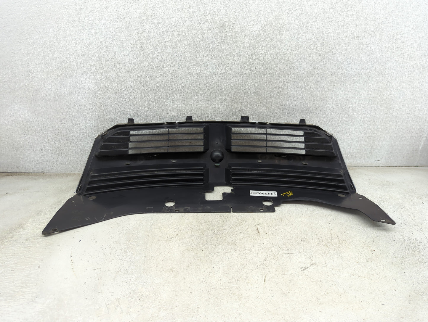 1994-2001 Dodge Ram 1500 Front Grille Bumper Not Included - Oemusedautoparts1.com