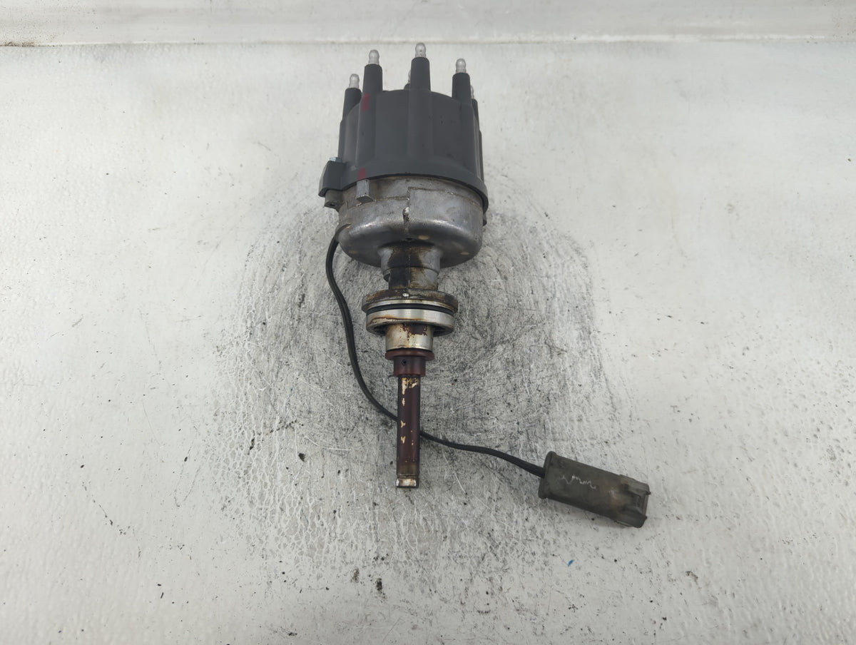 1998-2003 Dodge Ram 1500 Engine Ignition Distributor OEM Fits Fits 1998 1999 2000 2001 2002 2003 OEM Used Auto Parts - Oemus