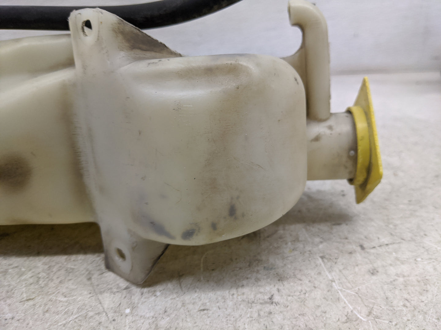 2000 Dodge Ram 2500 Van Radiator Coolant Overflow Expansion Tank Bottle - Oemusedautoparts1.com