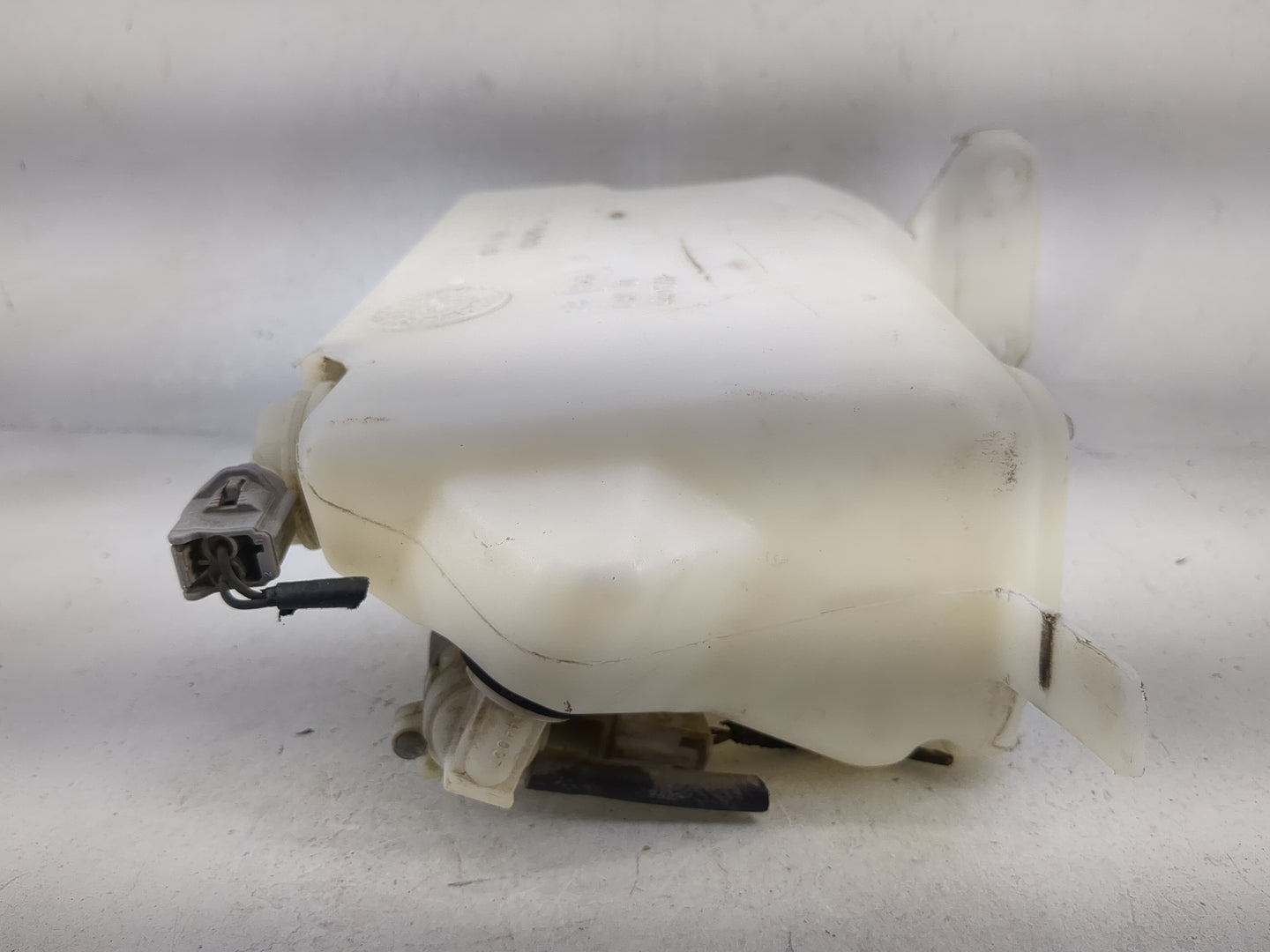 2000 Dodge Ram 2500 Van Radiator Coolant Overflow Expansion Tank Bottle 1481125 - Oemusedautoparts1.com