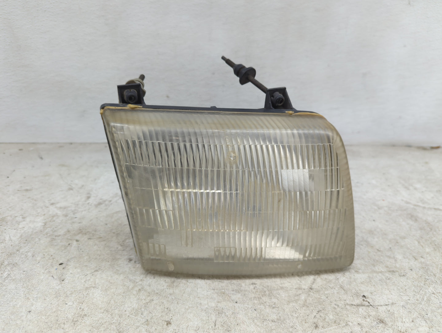 2000 Dodge Ram Van Passenger Right Oem Head Light Headlight Lamp Black - Oemusedautoparts1.com