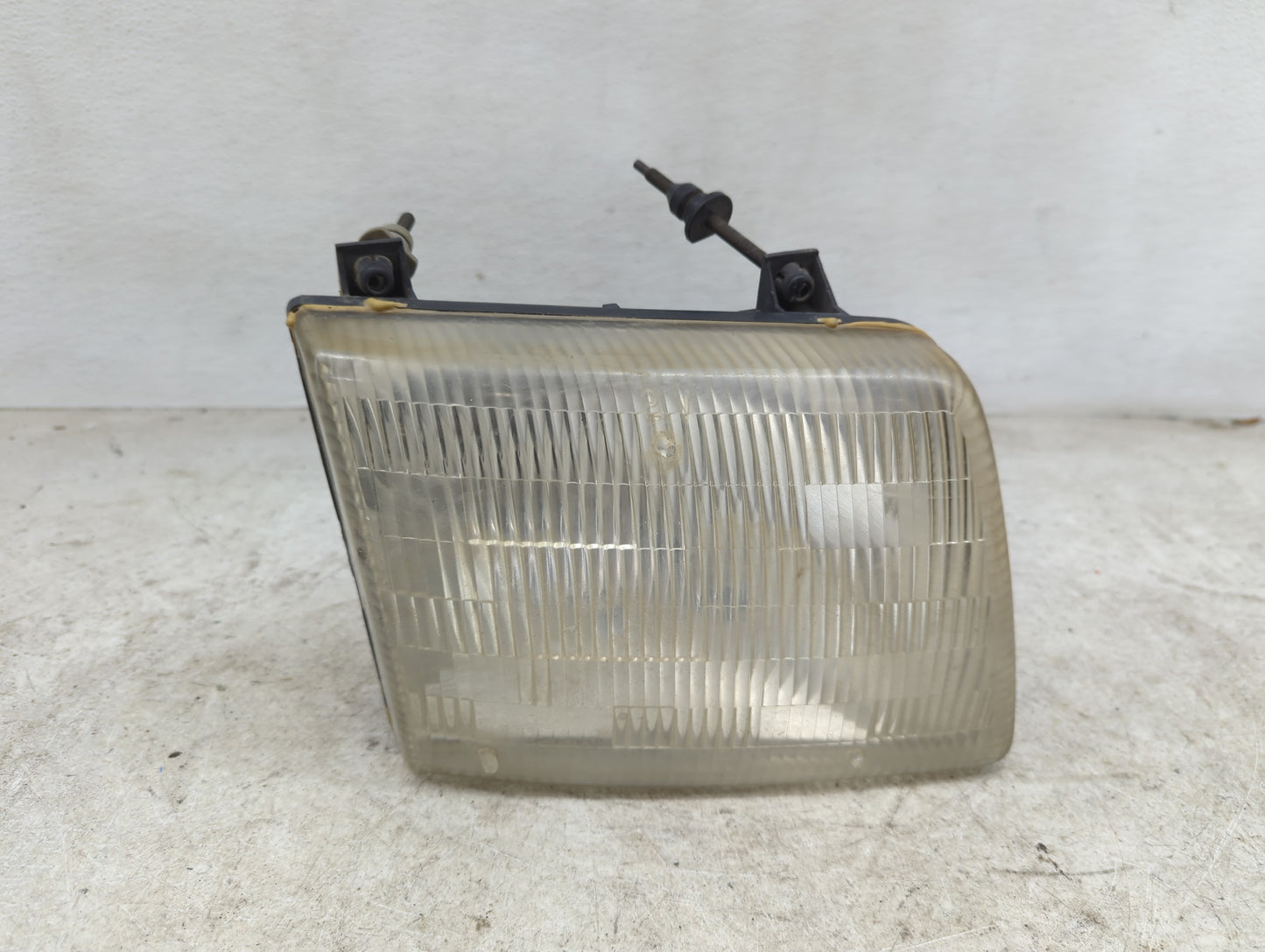 2000 Dodge Ram Van Passenger Right Oem Head Light Headlight Lamp Black - Oemusedautoparts1.com