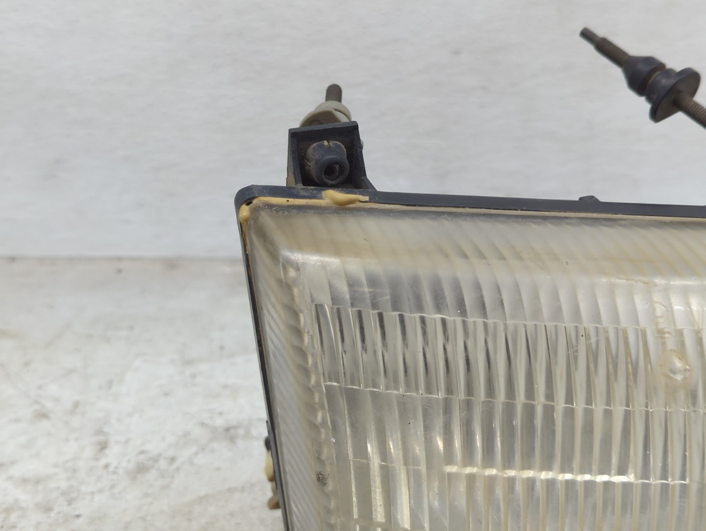 2000 Dodge Ram Van Passenger Right Oem Head Light Headlight Lamp Black - Oemusedautoparts1.com