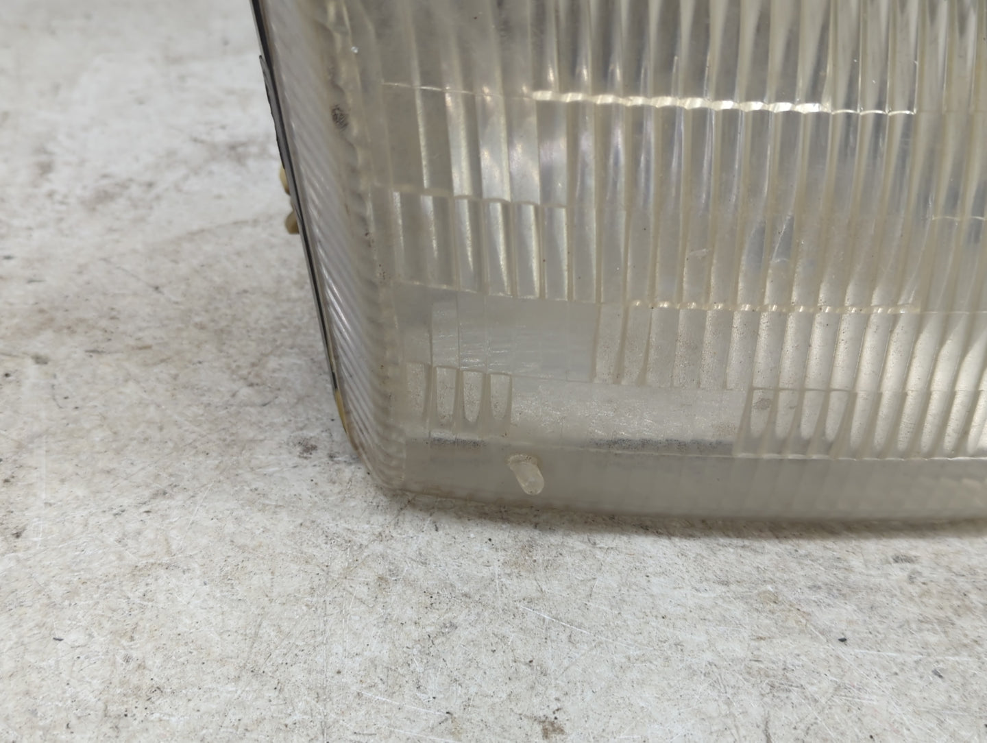 2000 Dodge Ram Van Passenger Right Oem Head Light Headlight Lamp Black - Oemusedautoparts1.com