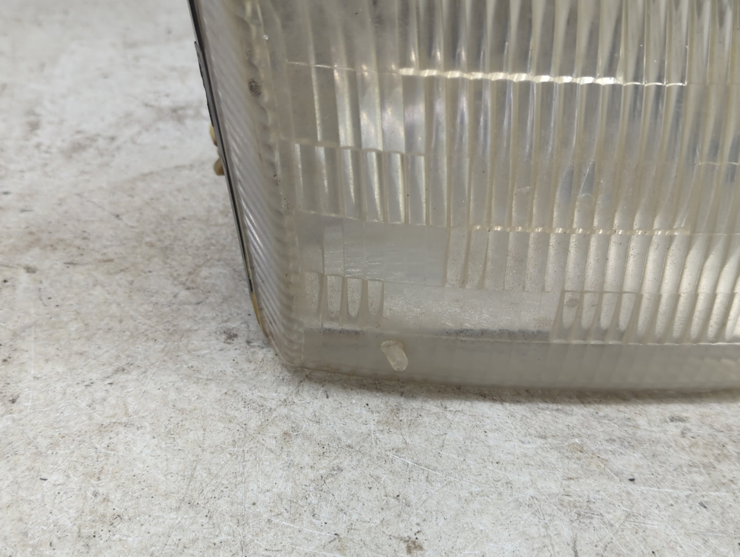 2000 Dodge Ram Van Passenger Right Oem Head Light Headlight Lamp Black - Oemusedautoparts1.com