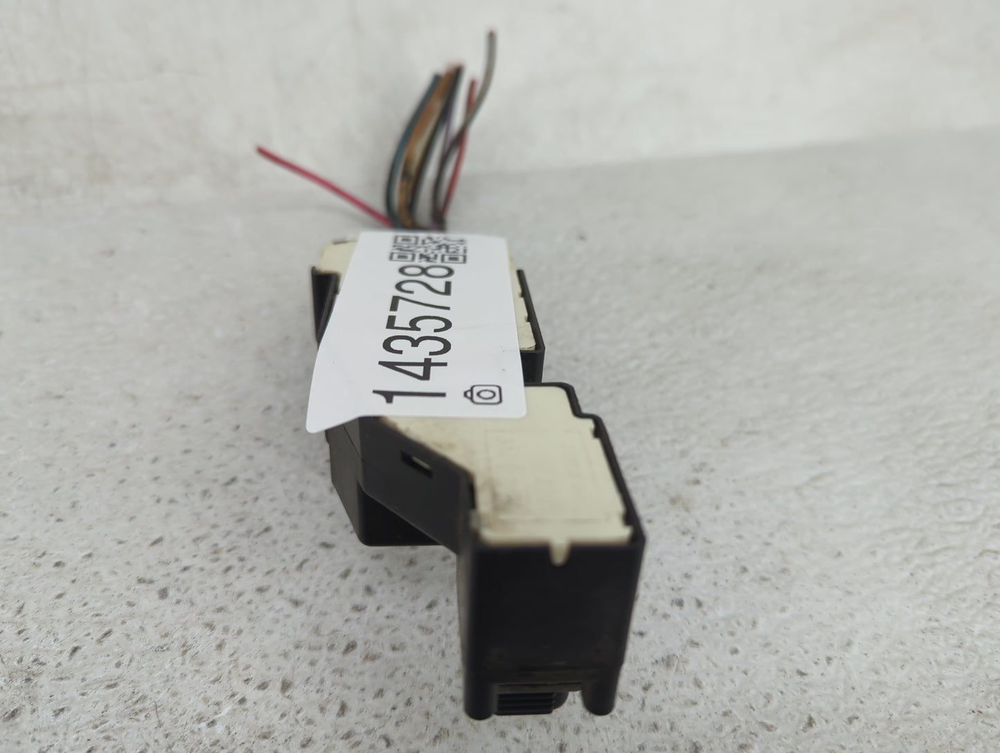 2000-2001 Dodge Ram 1500 Master Power Window Switch Replacement Driver Side Left P/N:56021912AA Fits Fits 2000 2001 2002 OEM