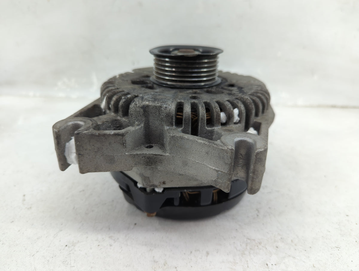 1996-2002 Ford Crown Victoria Alternator Replacement Generator Charging Assembly Engine OEM Fits OEM Used Auto Parts - Oemus