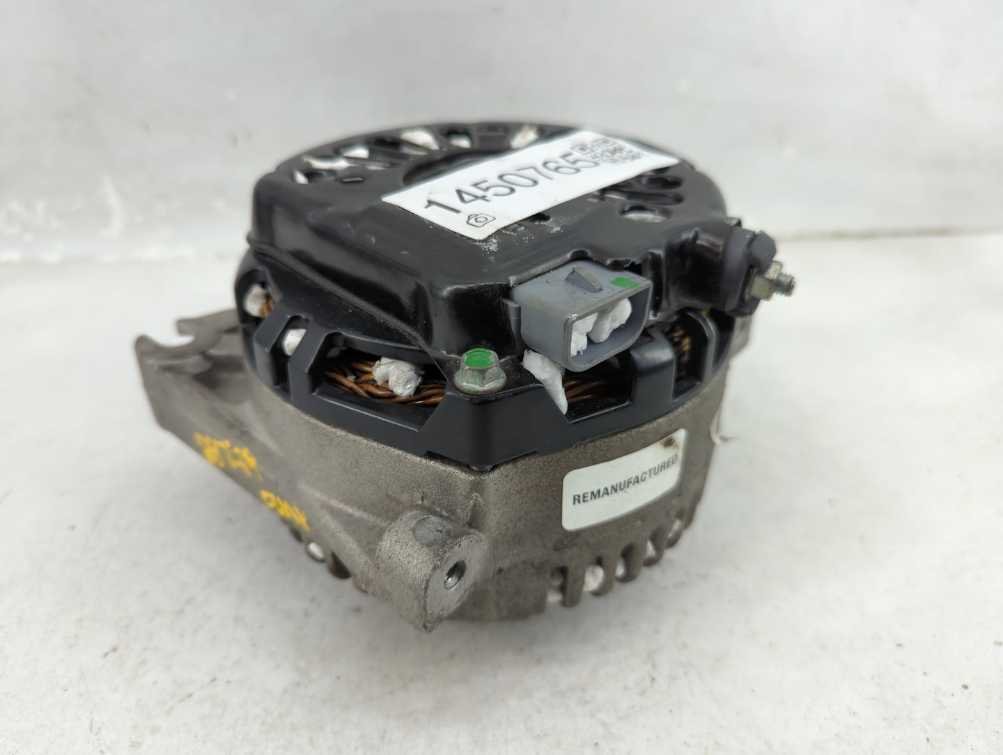 1996-2002 Ford Crown Victoria Alternator Replacement Generator Charging Assembly Engine OEM Fits OEM Used Auto Parts - Oemus