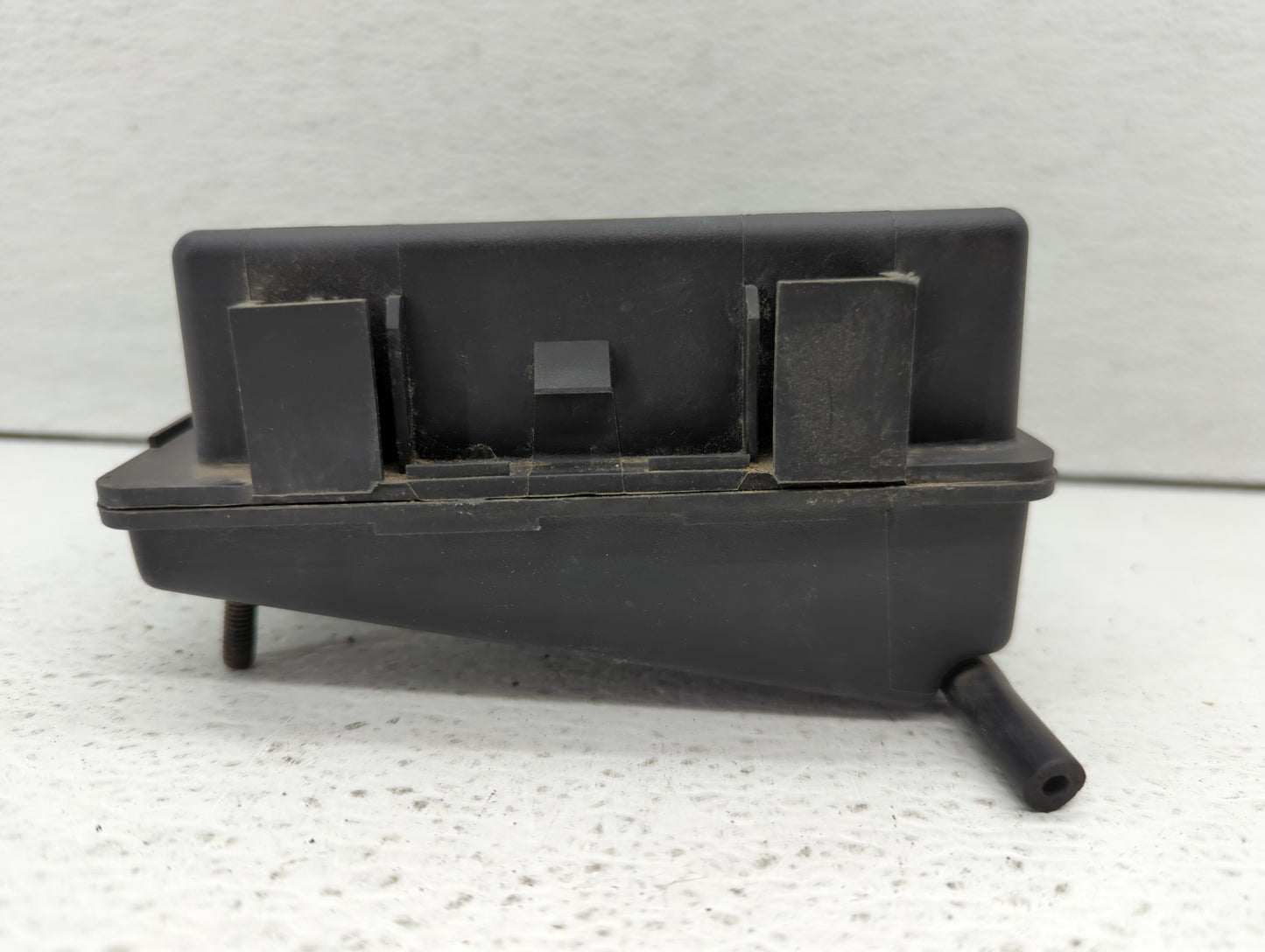 2000 Ford Crown Victoria Fusebox Fuse Box Panel Relay Module P/N:F5AB-14A075-A Fits OEM Used Auto Parts - Oemusedautoparts1.