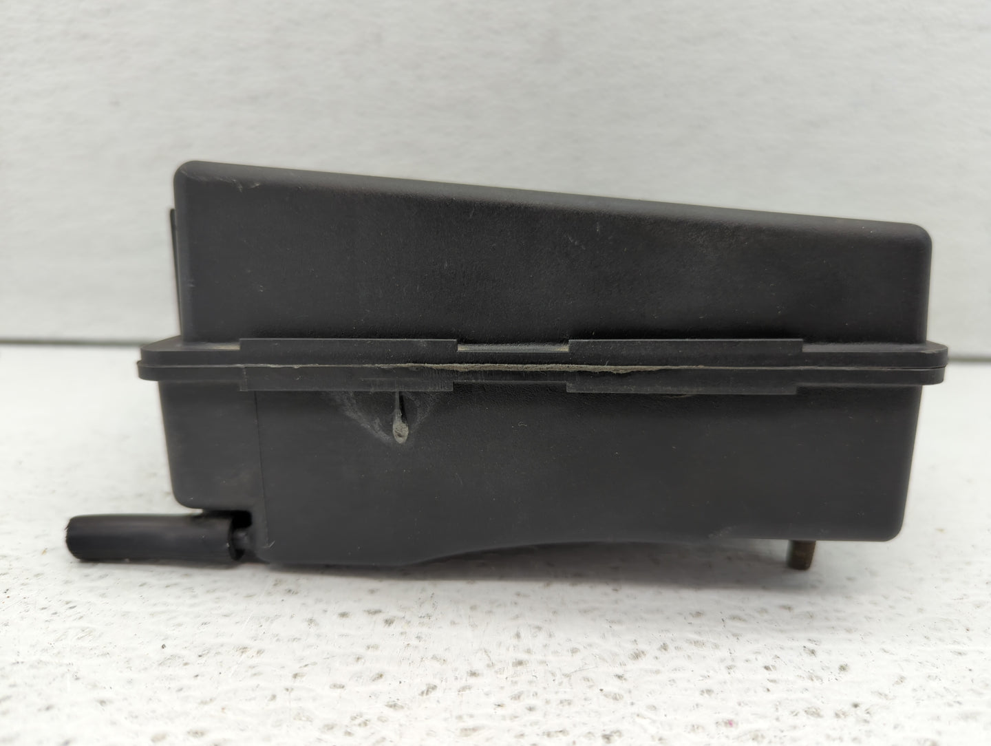 2000 Ford Crown Victoria Fusebox Fuse Box Panel Relay Module P/N:F5AB-14A075-A Fits OEM Used Auto Parts - Oemusedautoparts1.