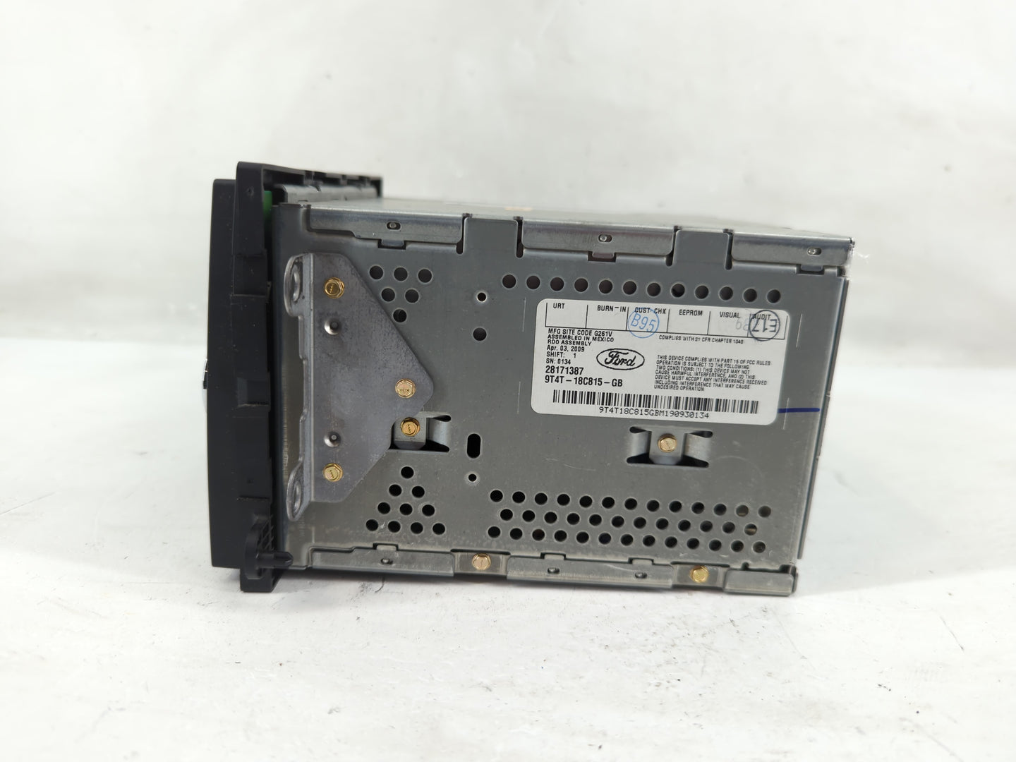 2009 Ford Edge Radio AM FM Cd Player Receiver Replacement P/N:9T4T-18C815-GB Fits Fits 2010 OEM Used Auto Parts - Oemusedaut