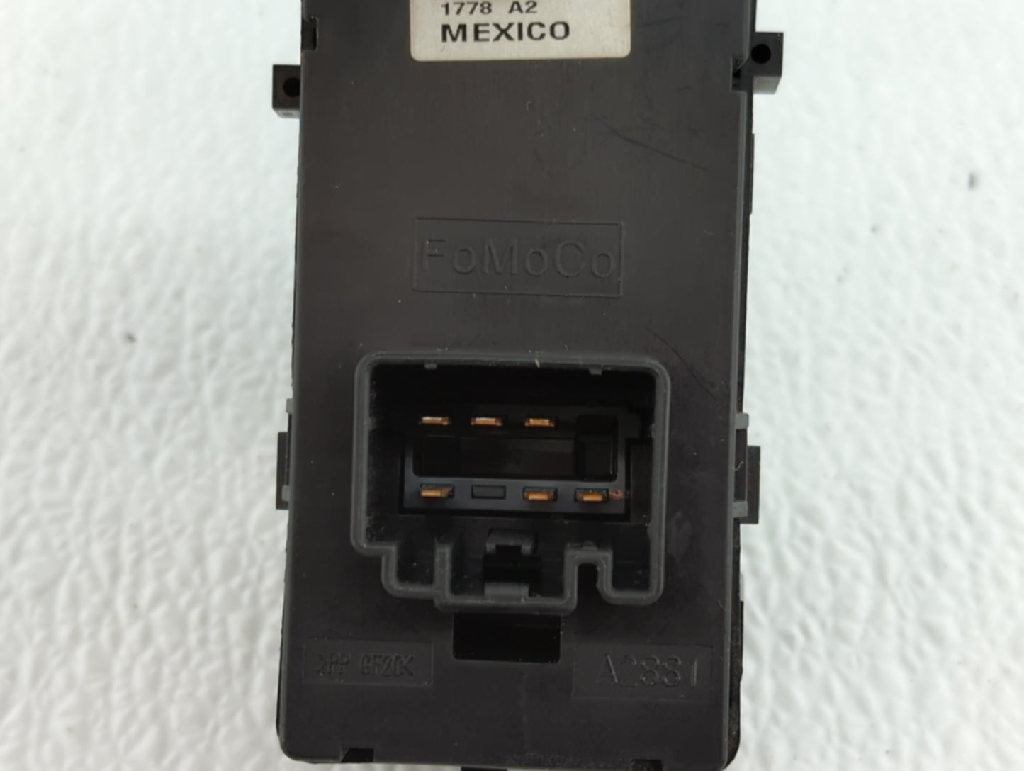 2008-2012 Ford Escape Master Power Window Switch Replacement Driver Side Left P/N:8S435423879 8L8T-14540-ABW Fits OEM Used A