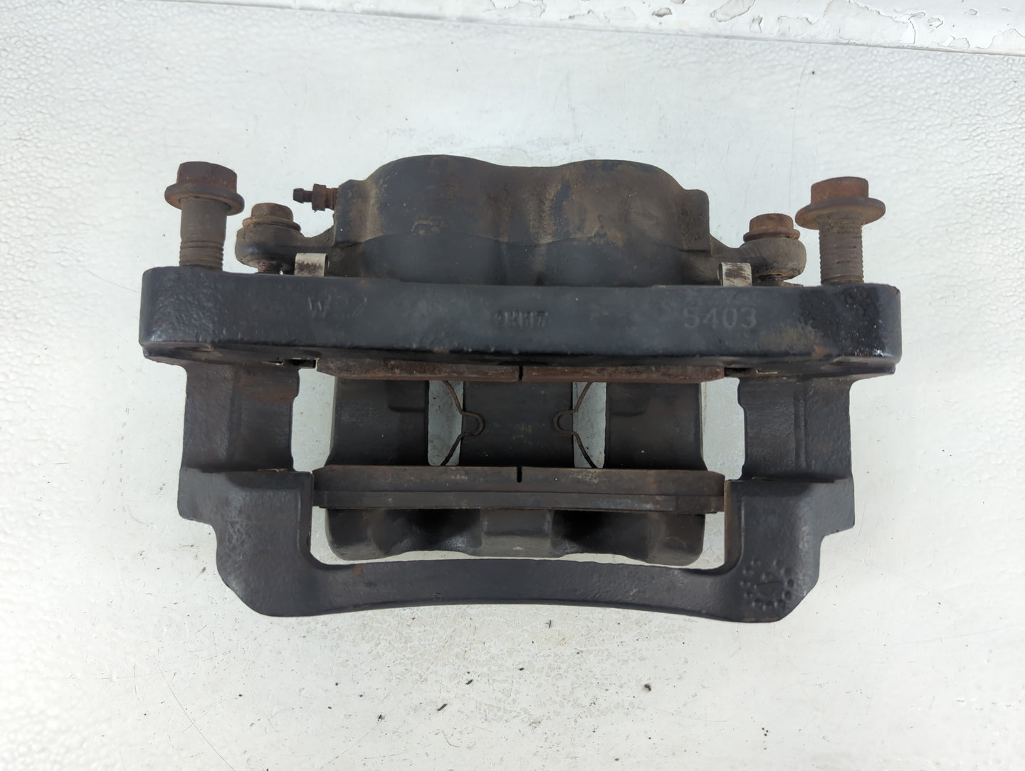 2000-2005 Ford Excursion Rear Passenger Right Brake Caliper - Oemusedautoparts1.com