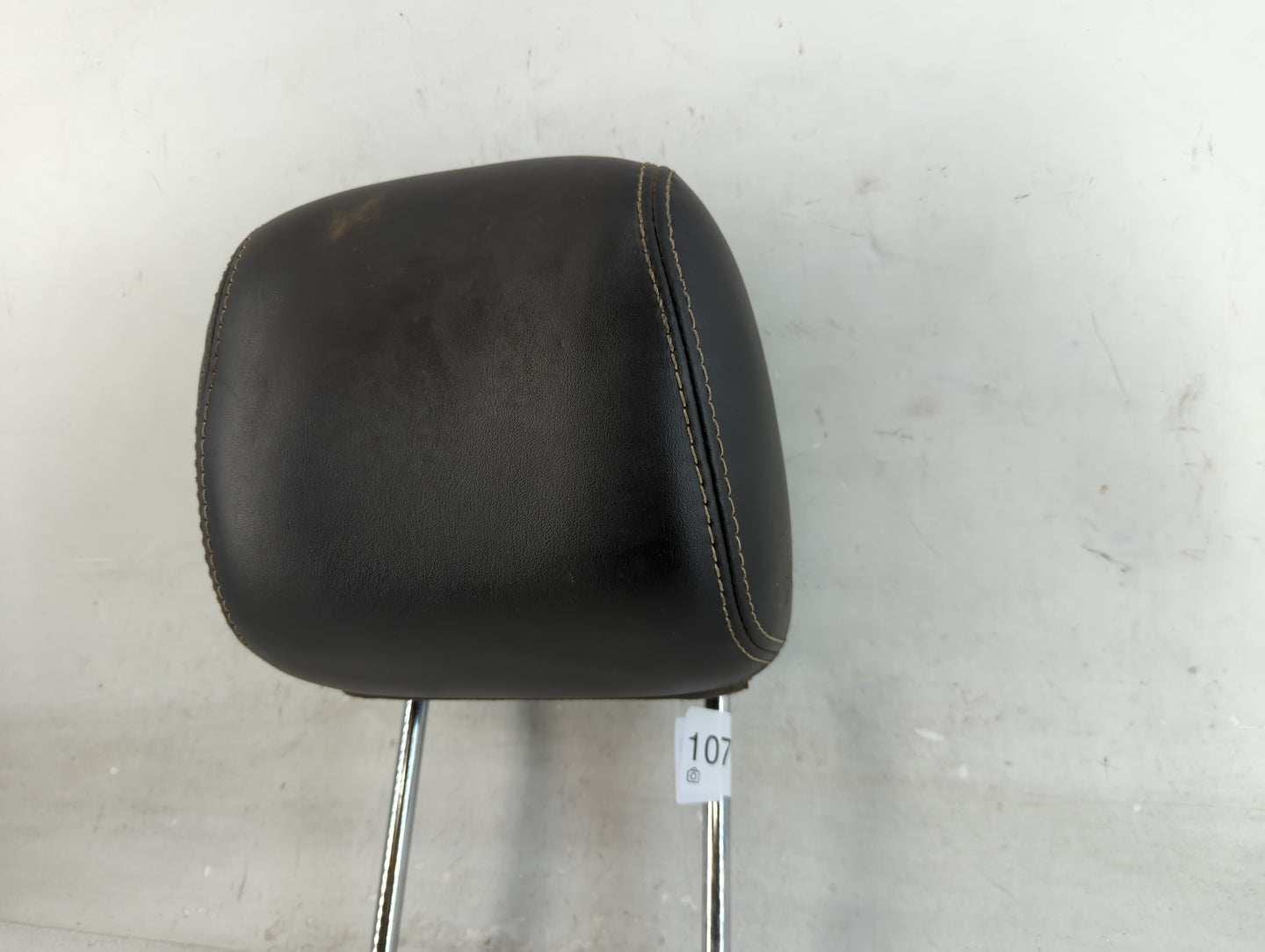 2000-2001 Ford Excursion Headrest Head Rest Front Driver Passenger Seat Fits Fits 2000 2001 OEM Used Auto Parts - Oemusedaut