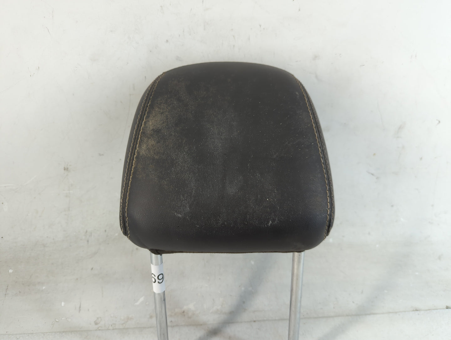 2000-2001 Ford Excursion Headrest Head Rest Front Driver Passenger Seat Fits Fits 2000 2001 OEM Used Auto Parts - Oemusedaut