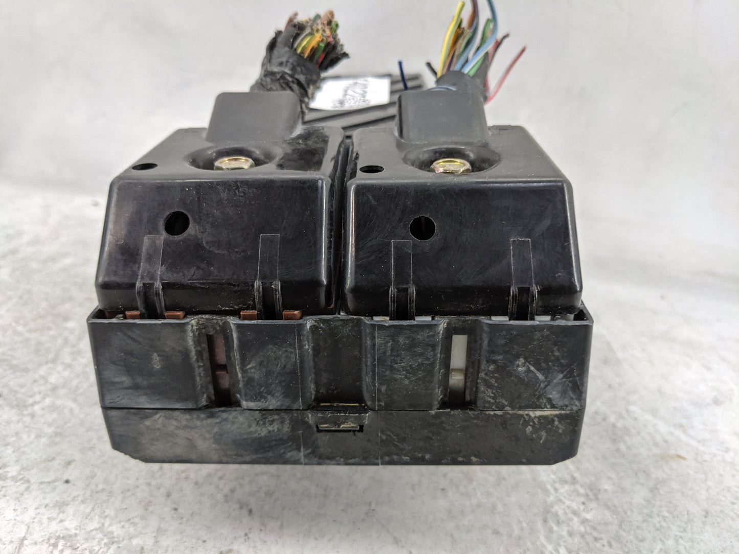 2000 Ford Excursion Fusebox Fuse Box Panel Relay Module P/N:1C7T-14A067-AD Fits OEM Used Auto Parts - Oemusedautoparts1.com
