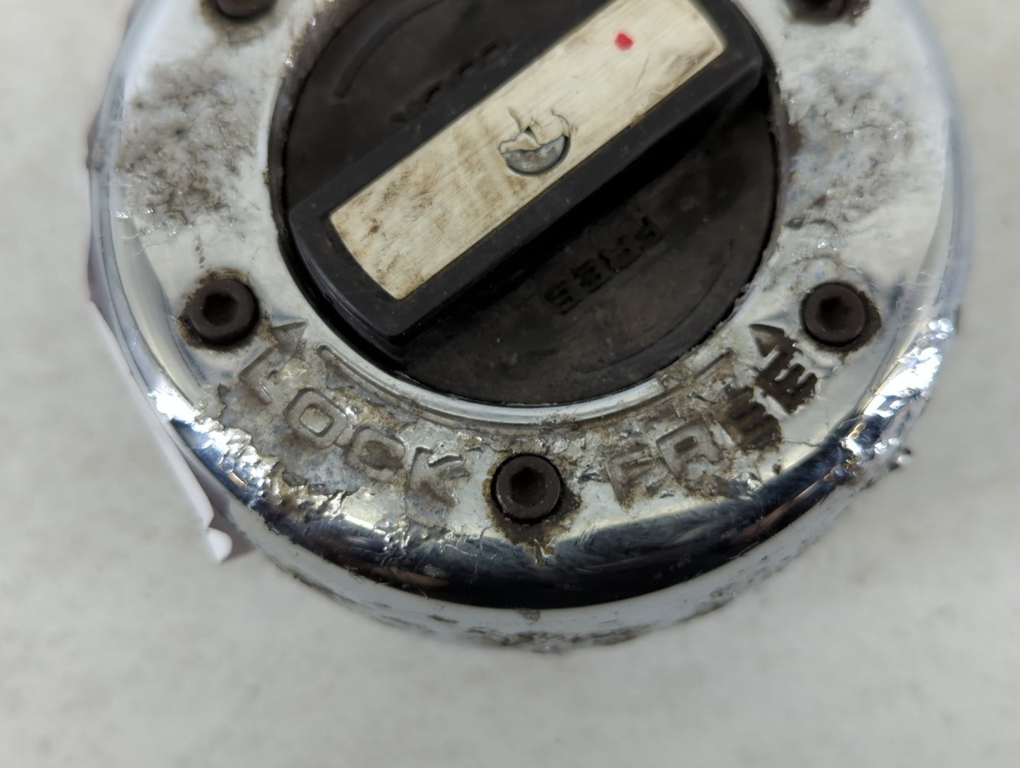 2000 Ford Excursion Free Lock 679171 - Oemusedautoparts1.com
