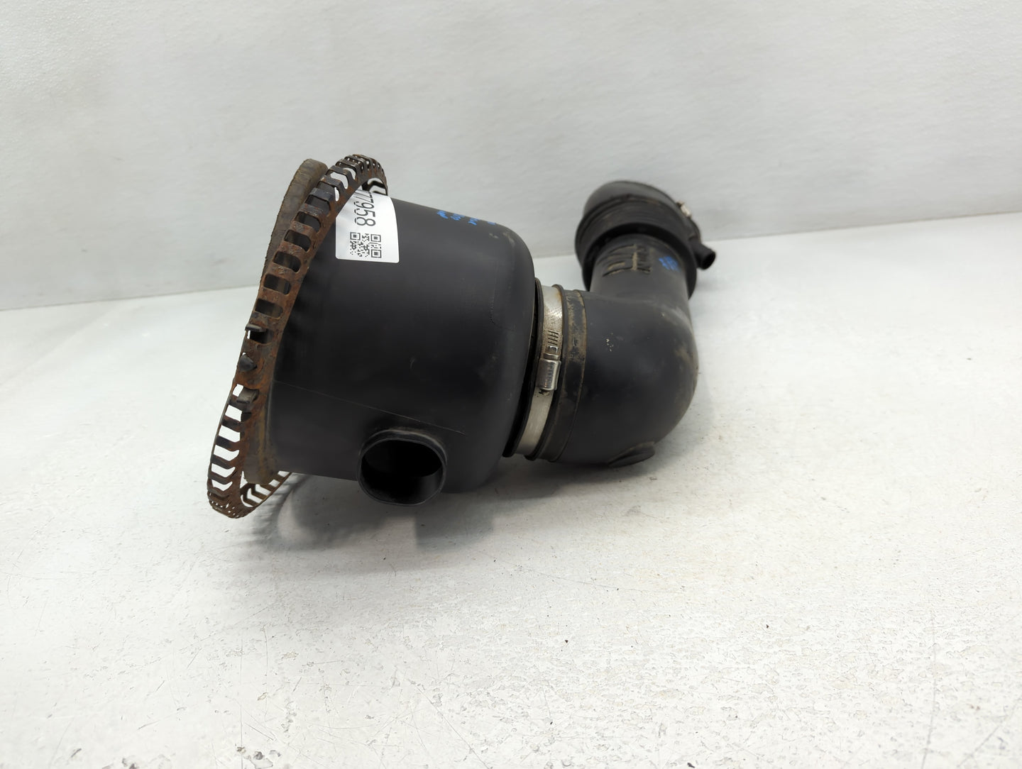 2000 Ford Excursion Air Cleaner Intake Duct Hose Tube - Oemusedautoparts1.com