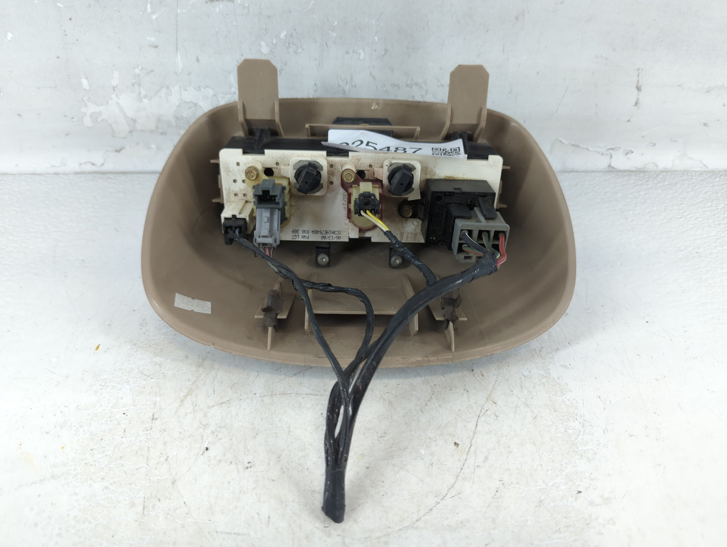 2000-2005 Ford Excursion Climate Control Module Temperature AC/Heater Replacement P/N:YC3H 19E764 BA Fits OEM Used Auto Part