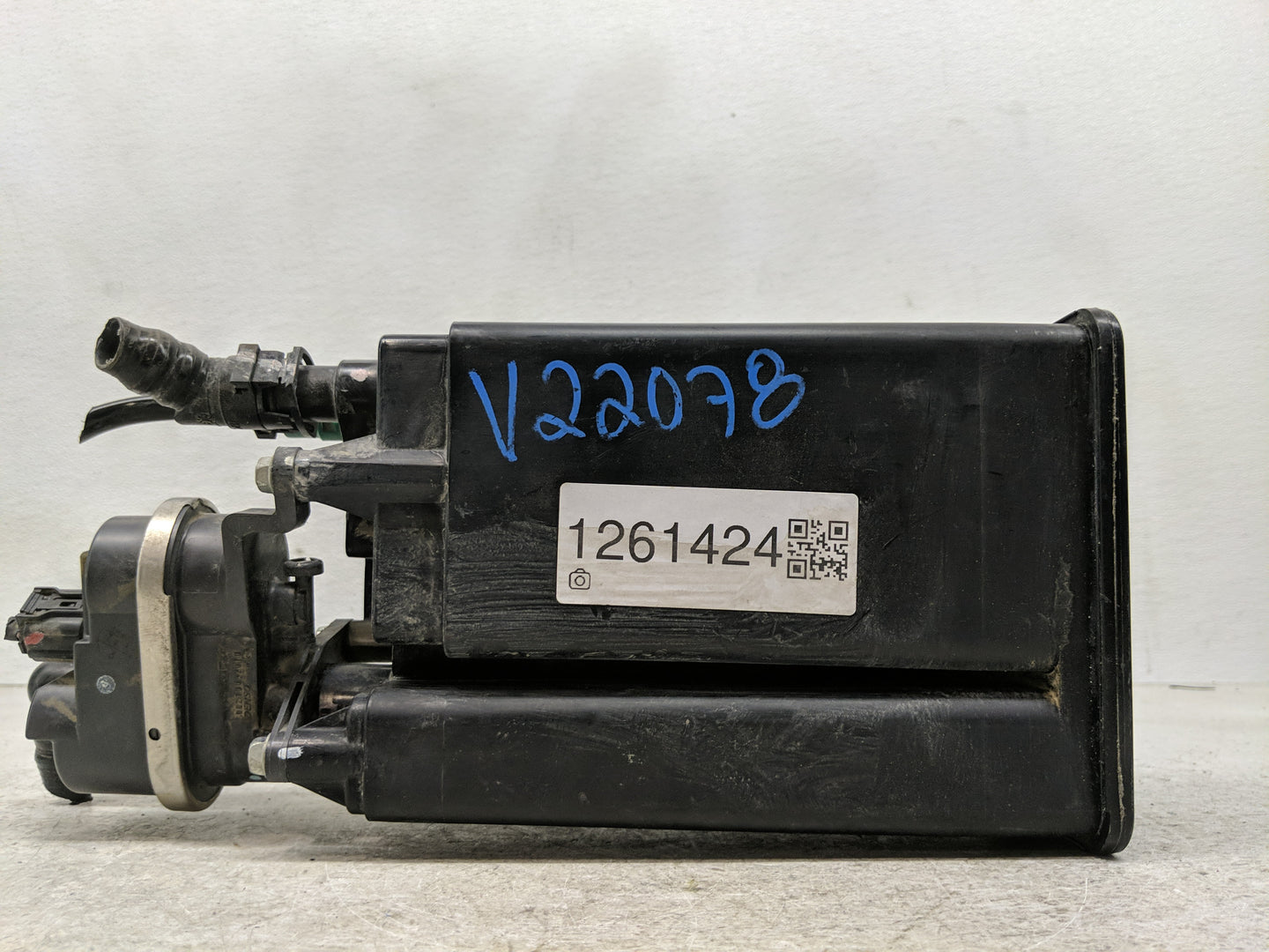 2000 Ford Expedition Fuel Vapor Charcoal Canister - Oemusedautoparts1.com
