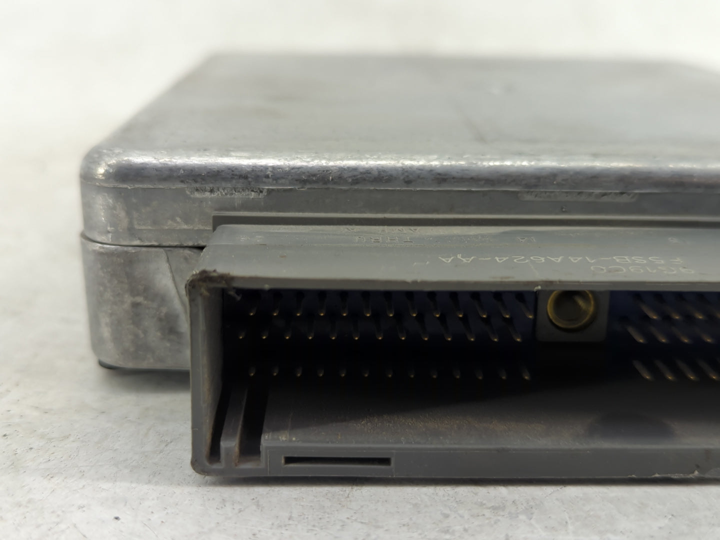 2000 Ford Expedition PCM Engine Control Computer ECU ECM PCU OEM P/N:YL1F-12A650-BC Fits OEM Used Auto Parts - Oemusedautopa