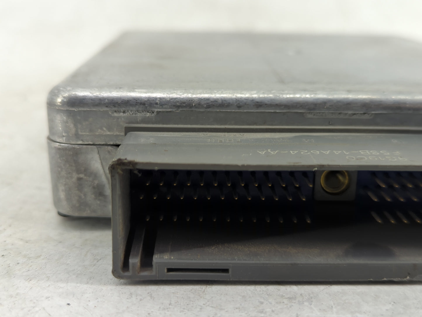 2000 Ford Expedition PCM Engine Control Computer ECU ECM PCU OEM P/N:YL1F-12A650-BC Fits OEM Used Auto Parts - Oemusedautopa