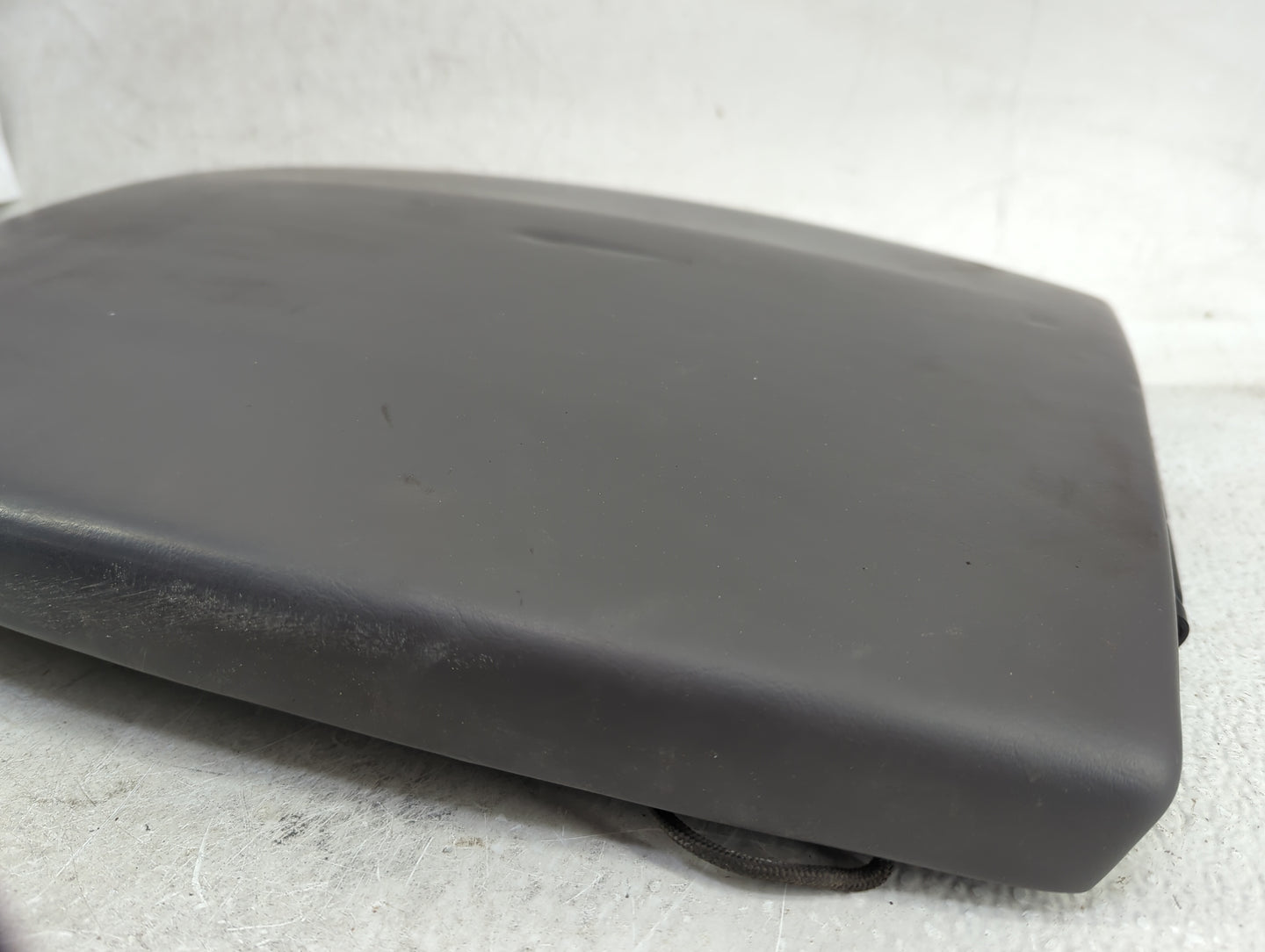 2000 Ford Expedition Center Console Armrest Cover Lid Fits OEM Used Auto Parts - Oemusedautoparts1.com