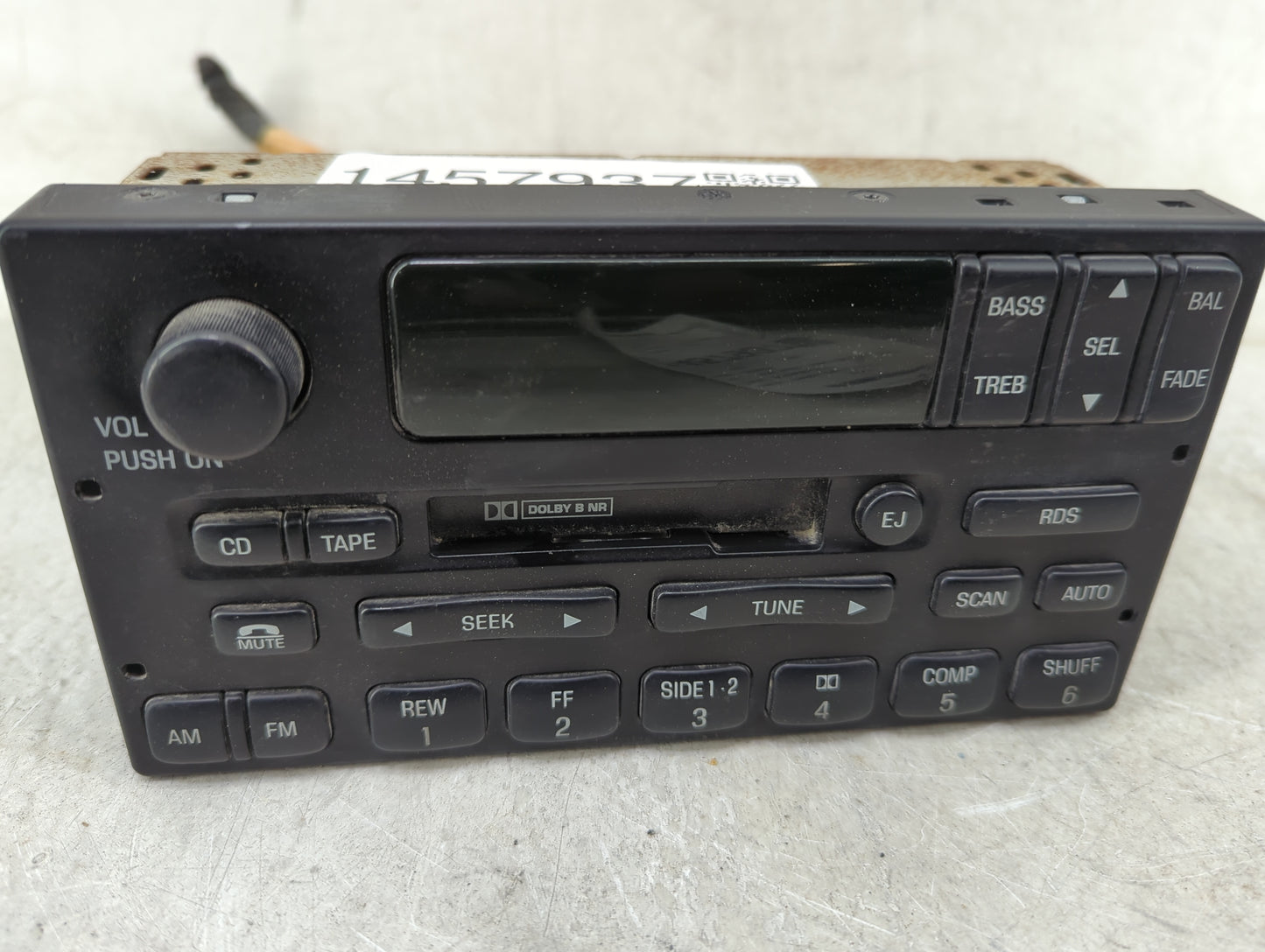 2000 Ford Expedition Radio AM FM Cd Player Receiver Replacement P/N:YL1F-18C870-GA 28116-2000-01, F80F-19A028- Fits OEM Used