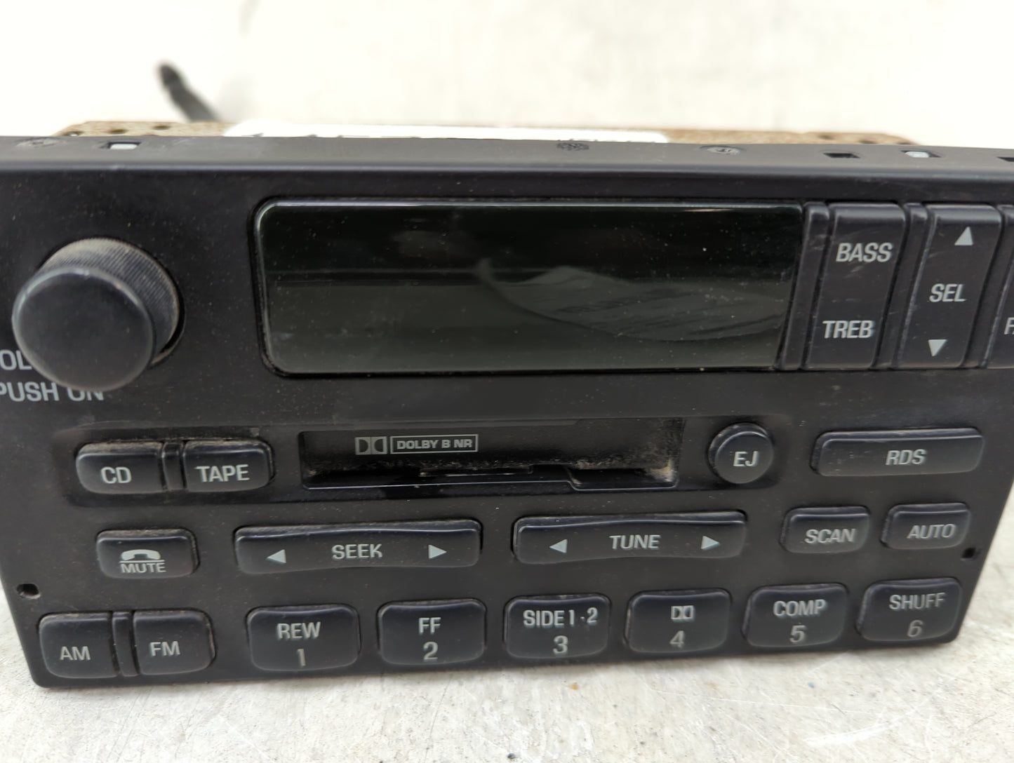 2000 Ford Expedition Radio AM FM Cd Player Receiver Replacement P/N:YL1F-18C870-GA 28116-2000-01, F80F-19A028- Fits OEM Used