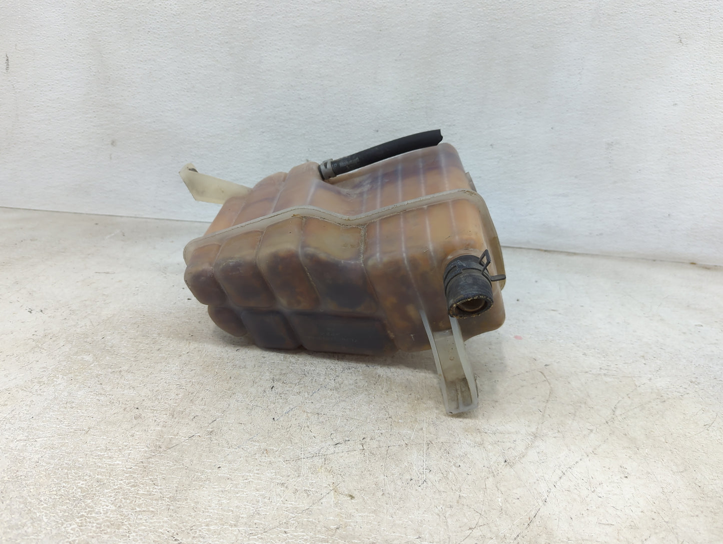 Ford Expedition Radiator Coolant Overflow Expansion Tank Bottle 1460034 - Oemusedautoparts1.com