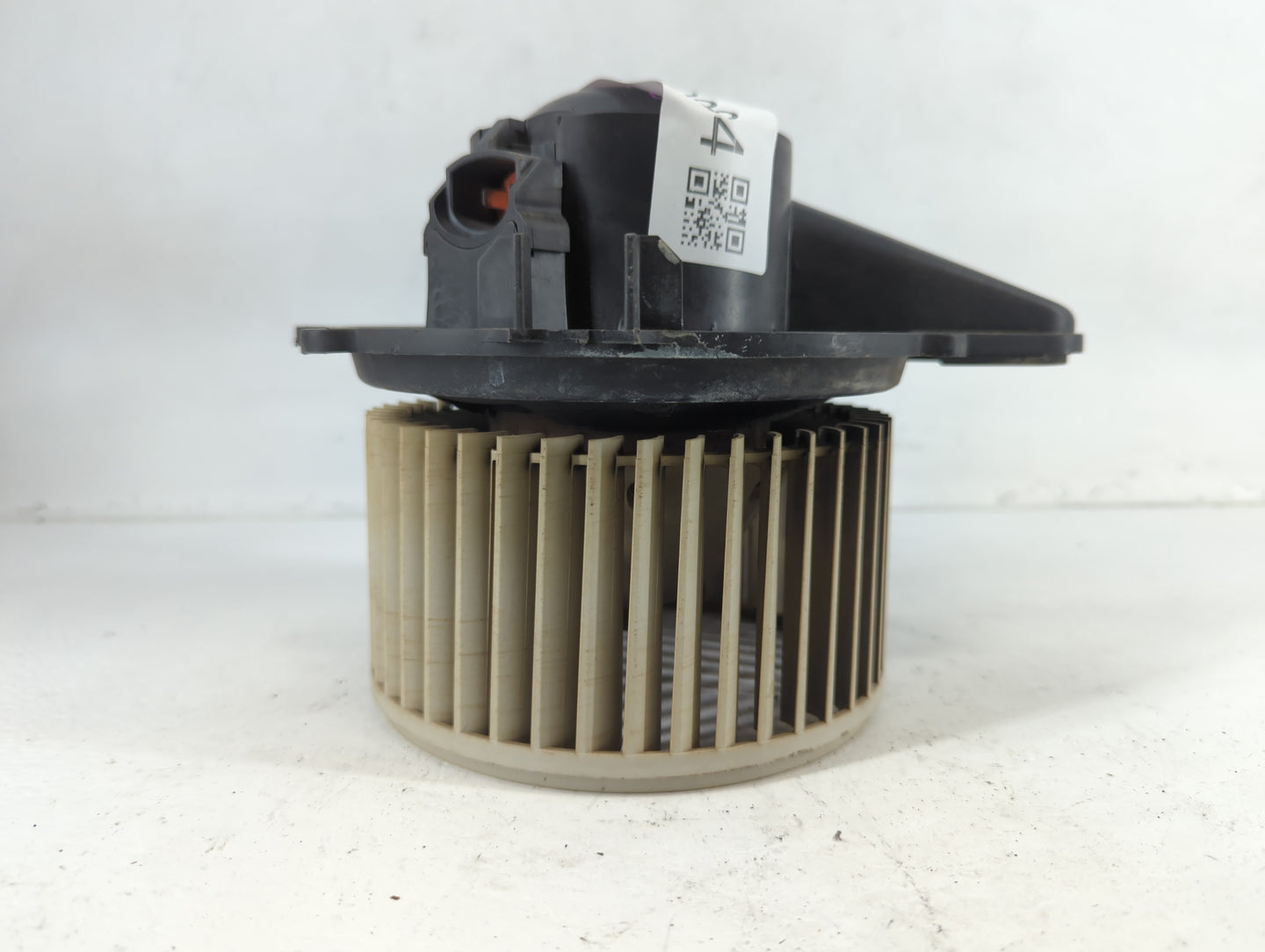 2000 Ford Expedition Heater AC Blower Motor P/N:XL7H-19805-BA Fits Fits 2001 2002 2003 2004 OEM Used Auto Parts - Oemusedaut