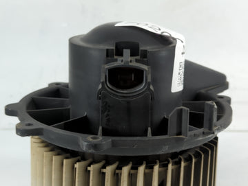 2000 Ford Expedition Rear Heater AC Blower Motor P/N:XL7H-19805-BA Fits Fits 2001 2002 2003 2004 OEM Used Auto Parts