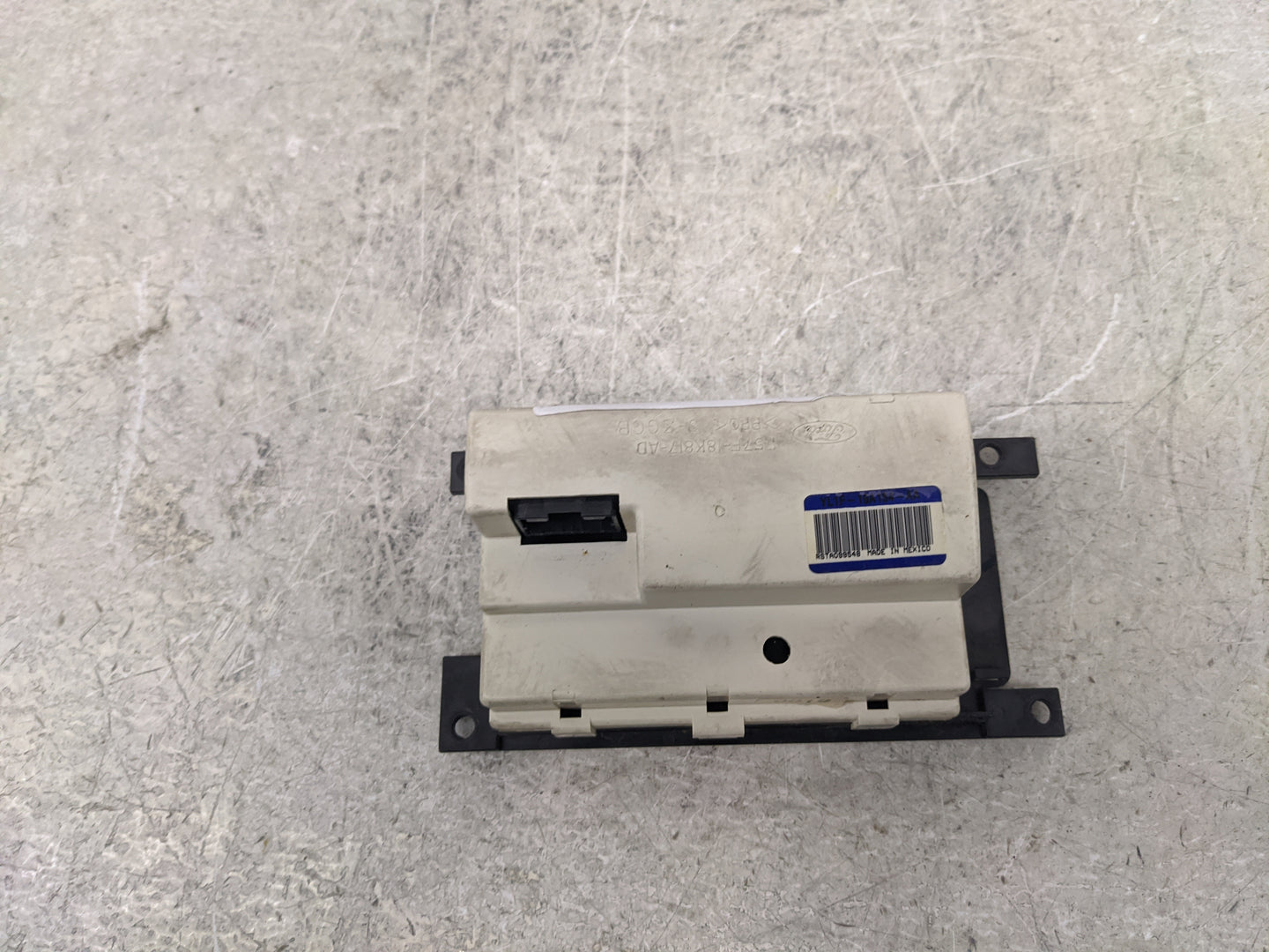 Ford Explorer Radio Control Panel - Oemusedautoparts1.com