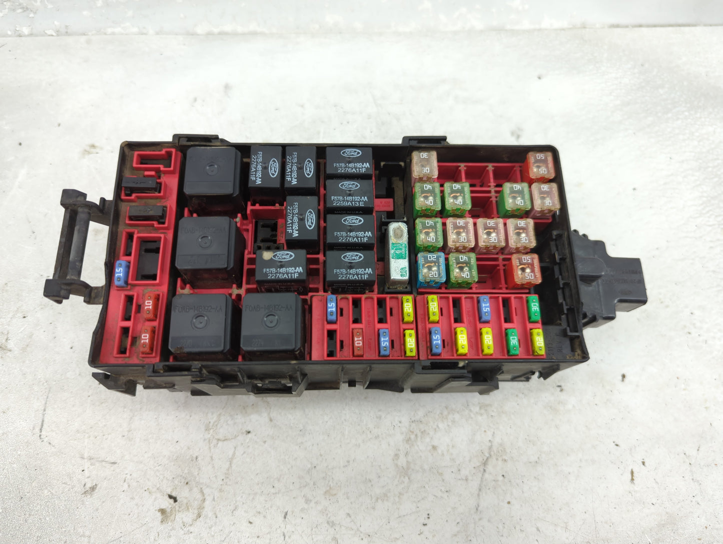 2000-2004 Ford F-150 Fusebox Fuse Box Panel Relay Module P/N:XF2T-14A003-AA Fits Fits 2000 2001 2002 2003 2004 OEM Used Auto