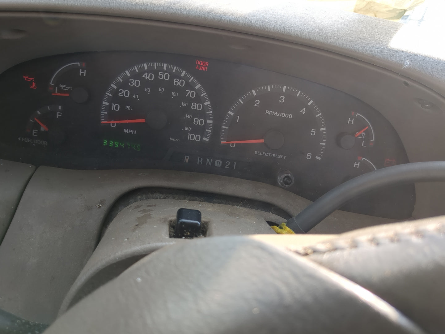 2000-2001 Ford F-150 Instrument Cluster Speedometer Gauges Miles:339K Fits Fits 2000 2001 OEM Used Auto Parts - Oemusedautop