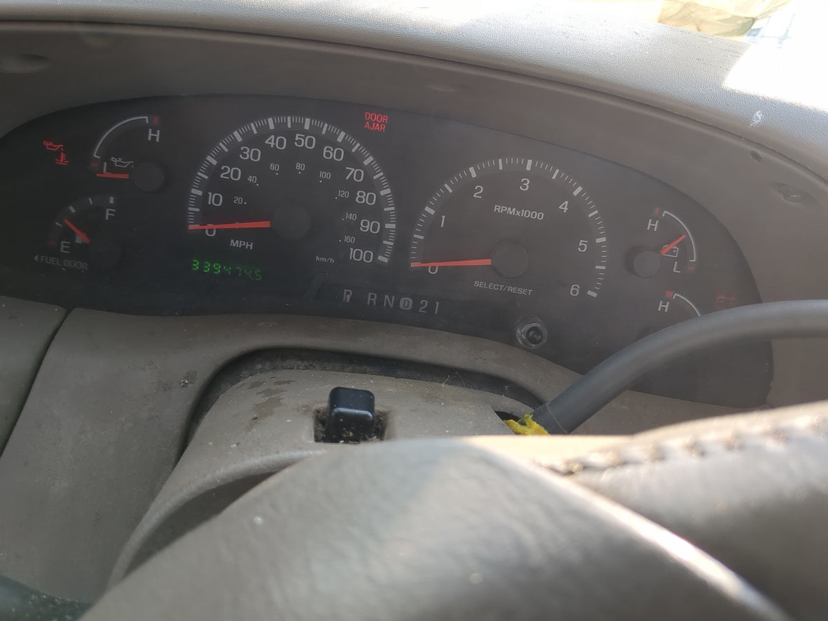 2000-2001 Ford F-150 Instrument Cluster Speedometer Gauges Miles:339K Fits Fits 2000 2001 OEM Used Auto Parts - Oemusedautop
