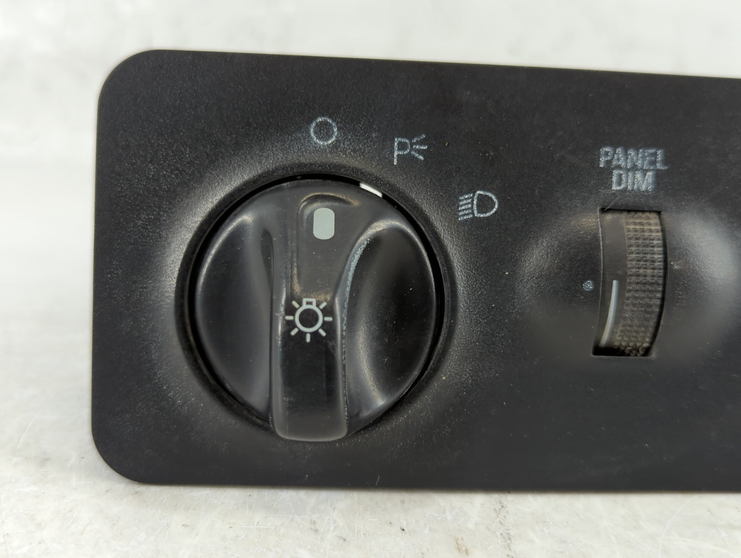 2004-2008 Ford F-150 Air Bag Driver Left Steering Wheel Mounted P/N:260-316-6018 Fits Fits 2004 2005 2006 2007 2008 OEM Used