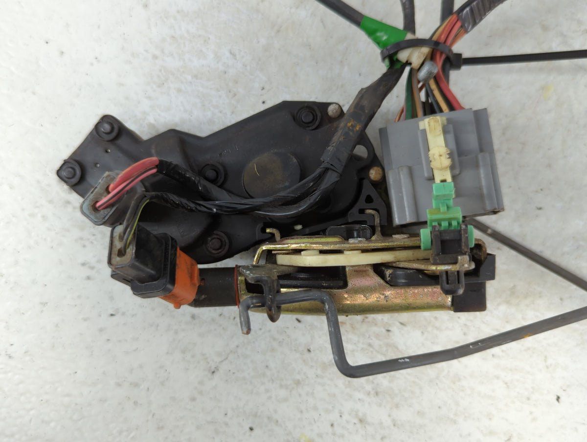 2000 Ford F-250 Super Duty Door Catch Latch Lock - Oemusedautoparts1.com