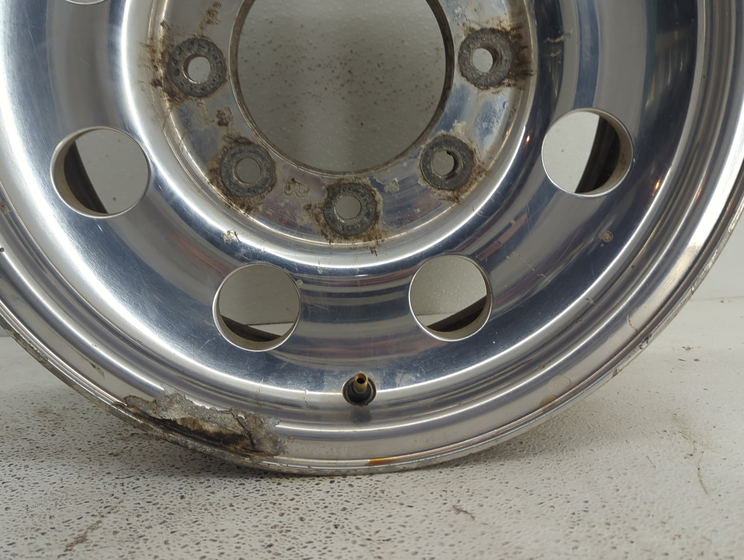 1999-2000 Ford F-250 Super Duty Oem Wheel Rim - Oemusedautoparts1.com