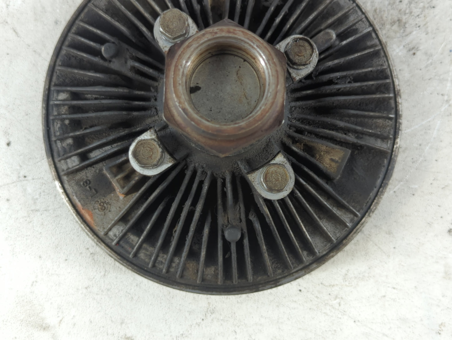 1999-2003 Ford F-350 Super Duty Radiator Cooling Fan Clutch - Oemusedautoparts1.com